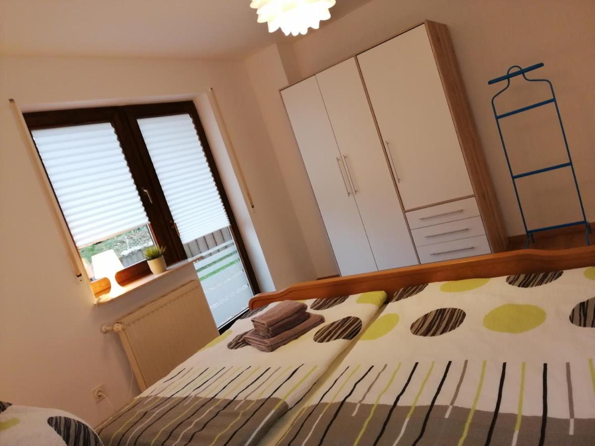 Ebenerdige Ferienwohnung Mit Grosser Terrasse In Der Naehe Des Waldes, Zum Wohlfuehlen Schoneck Экстерьер фото
